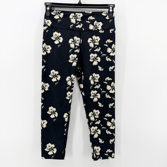 Sam Edelman Pants - Sam Edelman High Rise Floral Leggings Size M Bold Garden Black Off-White Yoga